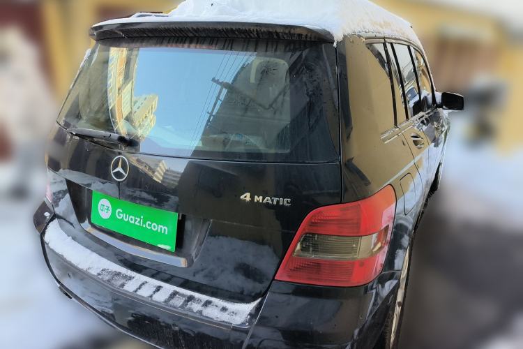 Used Mercedes-Benz GLK-Class 2011 GLK 300 4MATIC Fashion Model