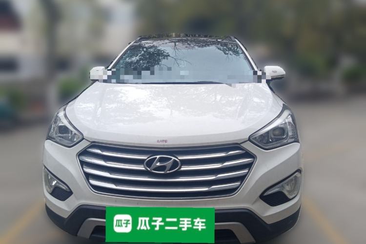 Used Hyundai Grand SantaFe 2013 3.0L 7-Seater Two-Wheel Drive Comfort Edition Front