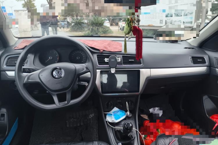 Used Volkswagen Lavida 2017 1.6L Manual Fashion Edition
