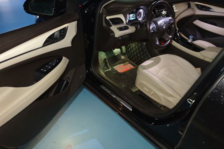 Used Buick LaCrosse 2018 30H Elite Edition