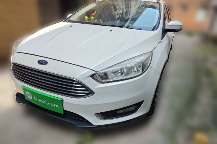 Used Ford Focus 2015 Sedan EcoBoost 125 Automatic Supreme Style Edition