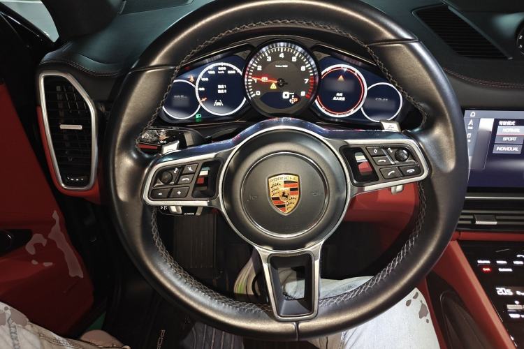 Used Porsche Cayenne 2019 Cayenne 3.0T Steering Wheel