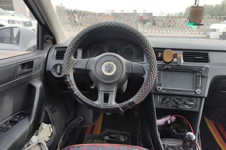 Used Volkswagen Santana 2015 1.4L Manual Fashion Edition Steering Wheel