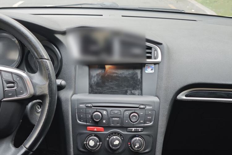 Used Citroen C4L 2015 1.8L Automatic Luxury Edition Audio And AC Panel