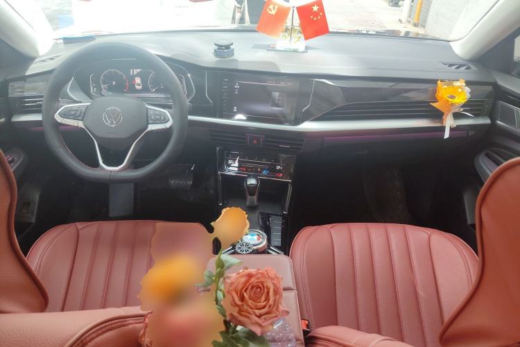 Used Volkswagen Passat 2025 Premium Version 380TSI Dragon Edition Center Console