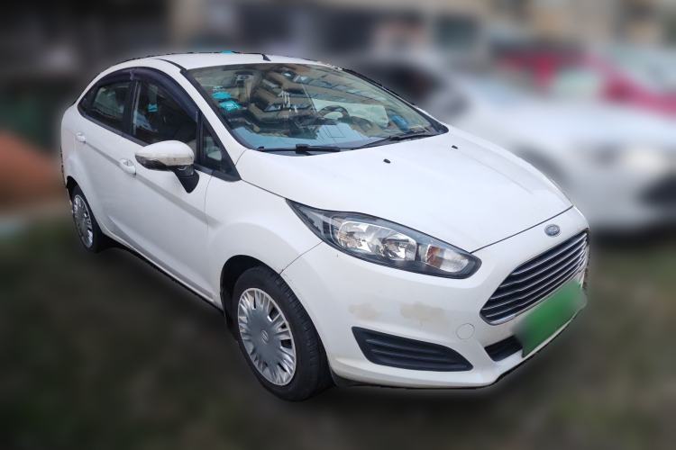 Used Ford Fiesta 2013 Sedan 1.5L Manual Fashion Edition Front Right 45 Deg