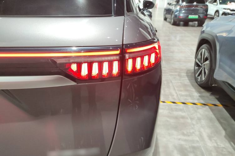 Used Chery Tiggo 9 2023 2.0T Dual-Clutch Two-Wheel Drive Luxury Edition 7 Seats
