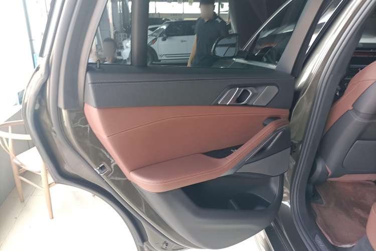 Used BMW X6 2020 xDrive40i Luxury Model with M Sport Package