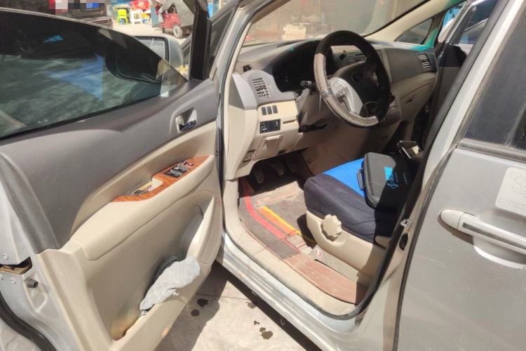 Used BYD M6 2013 2.0L Manual Comfort Edition