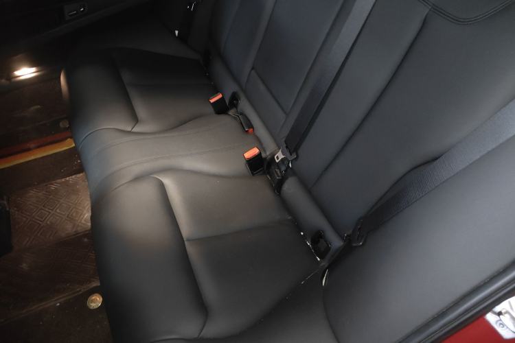 Used BMW 3 Series 2015 320Li Luxury Edition Fashion Model
