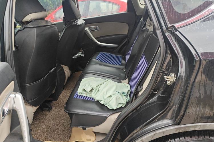 Used Bestune X80 2013 2.0L automatic luxury version
