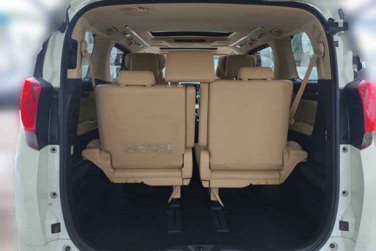 Used Toyota Alphard 2015 3.5L Luxury Edition
