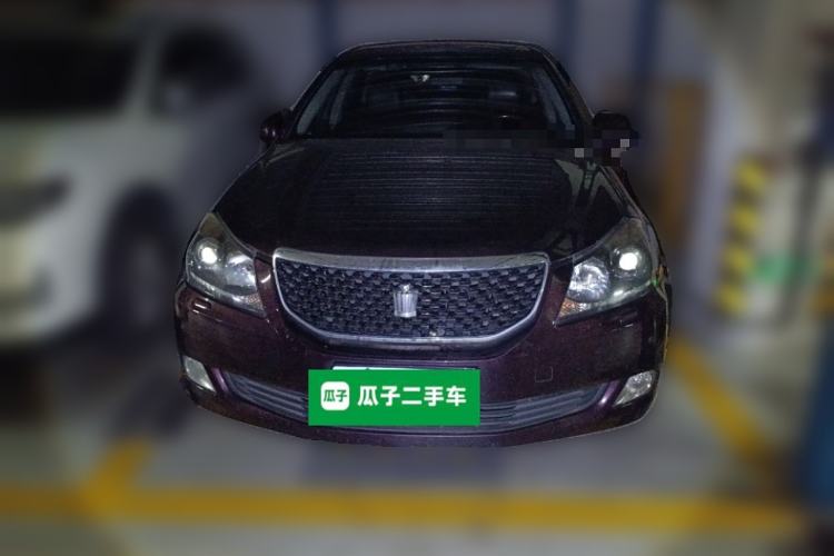 Used Toyota Crown 2011 2.5L Royal Special Edition with Leather and Sunroof
