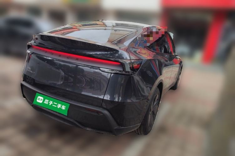 Used Tesla Model Y 2026 Rear-Drive Model
