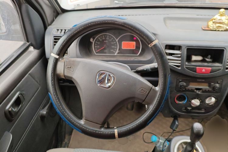 Used BAIC Weiwang 306 2011 1.3L base model 7 seats Steering Wheel