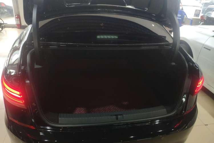 Used Volkswagen Passat 2023 Facelift 330TSI Luxury Edition