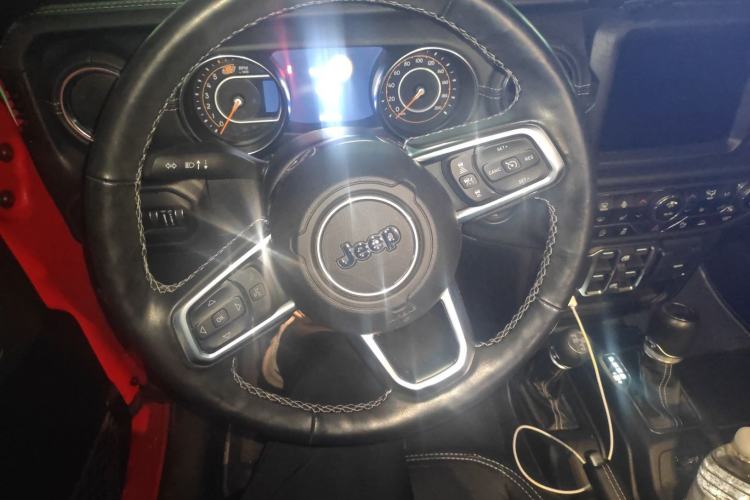 Used Jeep Wrangler 2019 2.0T Sahara Four-Door Prestige Edition China V Standard