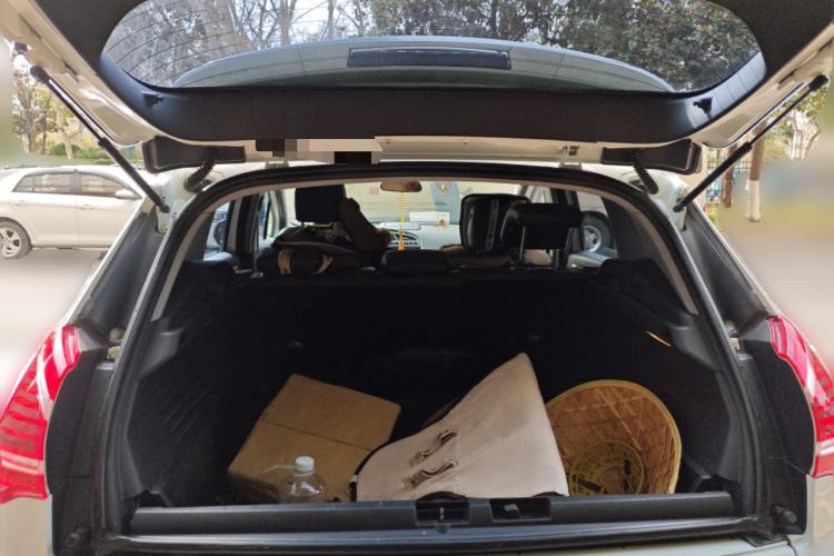 Used Peugeot 3008 2013 1.6THP Automatic Prestige Edition Trunk