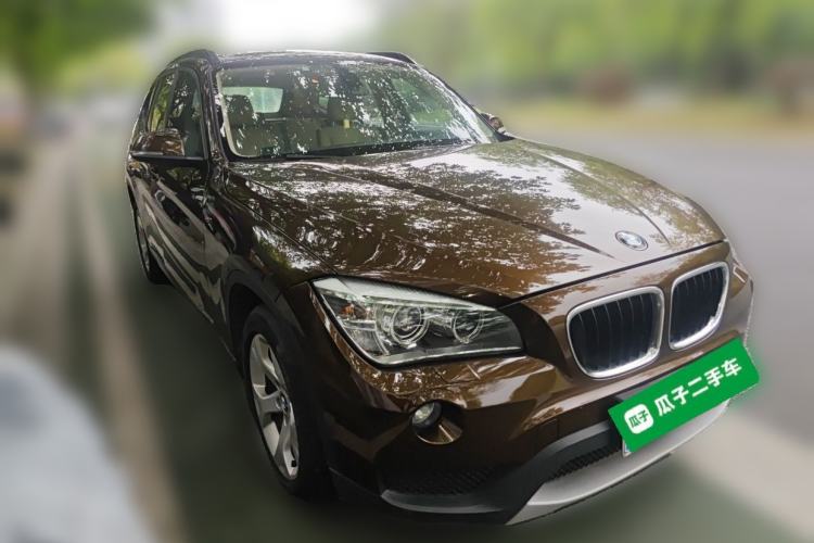 Used BMW X1 2012 sDrive18i Luxury Edition Front Right 45 Deg
