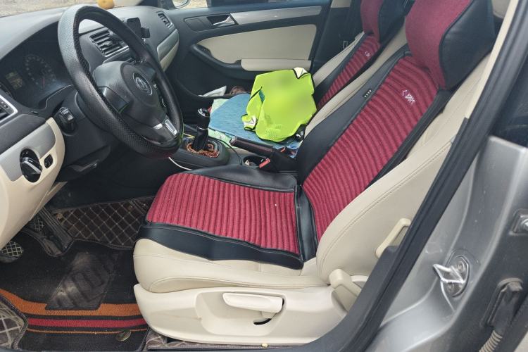 Used Volkswagen Sagitar 2014 1.6L Manual Comfort Model Left Front Seat