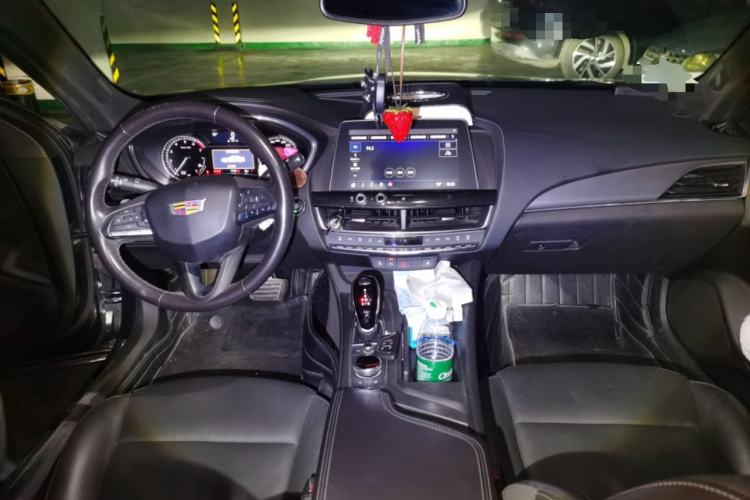 Used Cadillac CT5 2021 28T Luxury Model Center Console