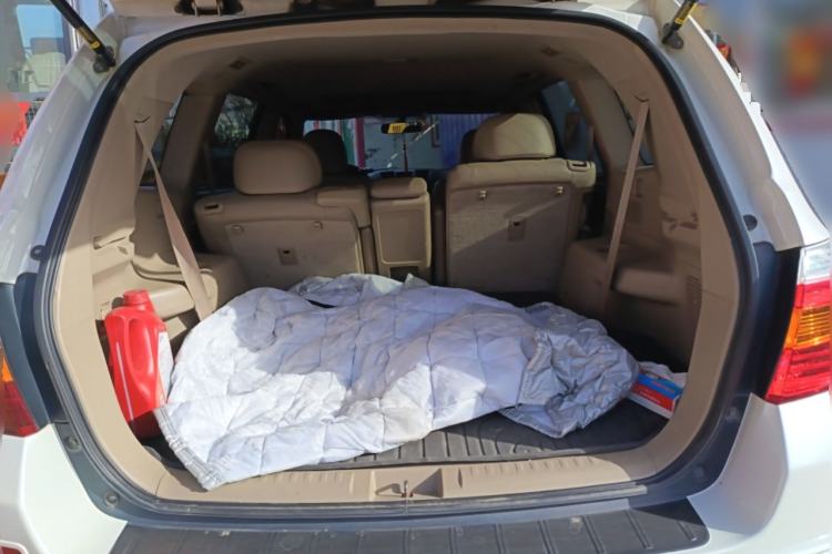 Used Toyota Highlander 2009 2.7L Two-Wheel Drive 7-Seater Luxury Edition