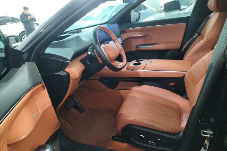 Used Deepal S07 2025 215Max Huawei Qiankun Intelligent Driving ADS SE Range-Extended Version Left Front Seat