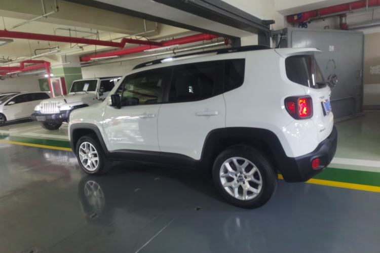 Used Jeep Renegade 2017 180TS Automatic Four-Wheel Drive Superior Edition