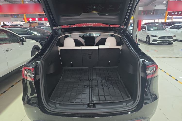 Used Tesla Model Y 2022 Rear-Wheel-Drive Version
