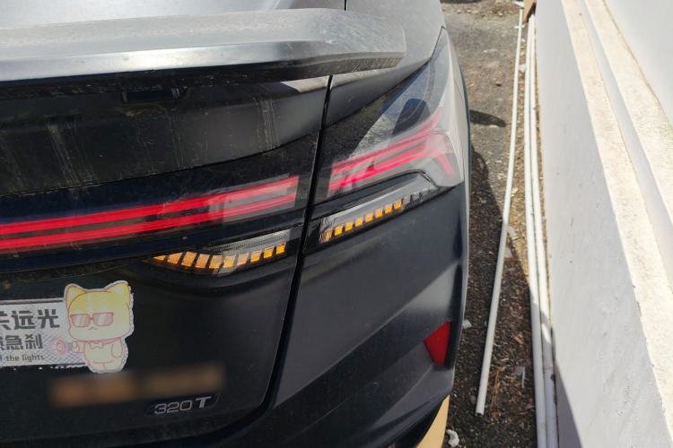 Used Dongfeng Aeolus Yixuan MAX 2021 1.5T Nightbreak Dawn Edition Right Rear Taillight