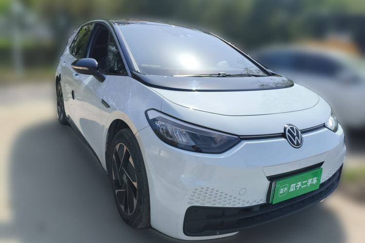 Used Volkswagen ID.3 2023 Upgraded Model Pure Intelligent Enjoyment Version Front Right 45 Deg