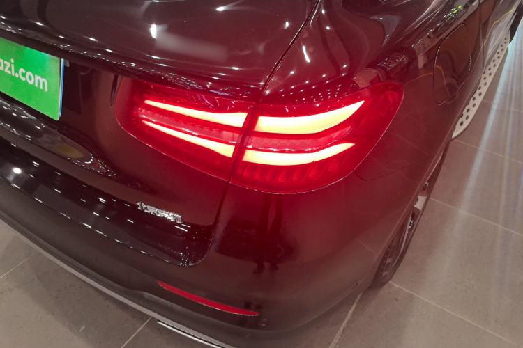 Used Mercedes-Benz GLC 2018 Facelift GLC 260 4MATIC Luxury Edition