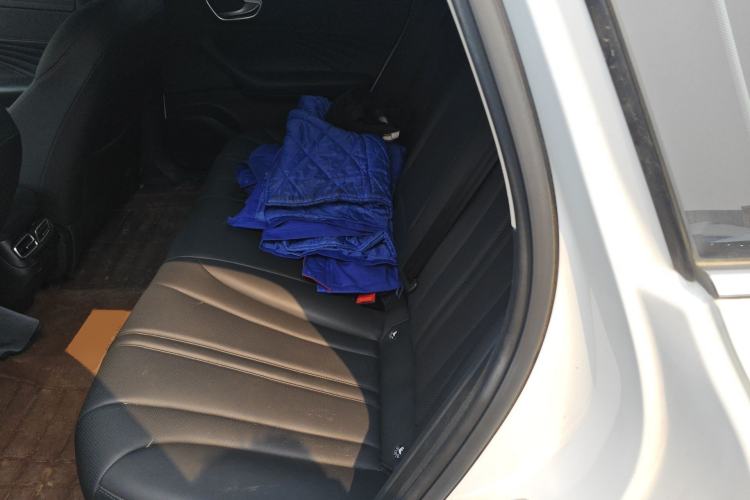 Used Roewe D7 2025 DMH 125km World Champion Edition
