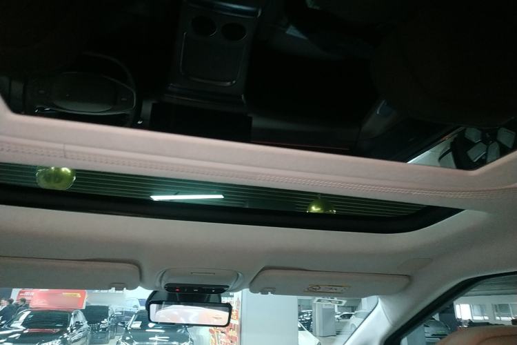 Used XPeng X9 2025 740 Ultra-Long Range Max
