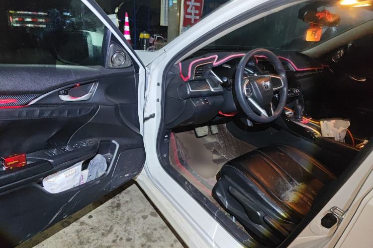 Used Honda Civic 2016 220TURBO CVT Luxury Edition Driver Seat