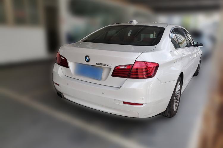 Used BMW 5 Series 2014 525Li Leading Model
