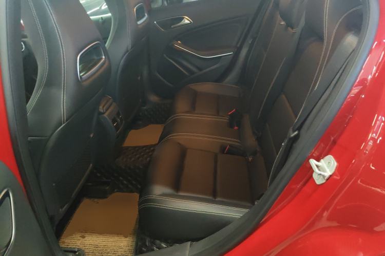 Used Mercedes-Benz GLA 2016 GLA 200 Sport Edition Left Rear Seat