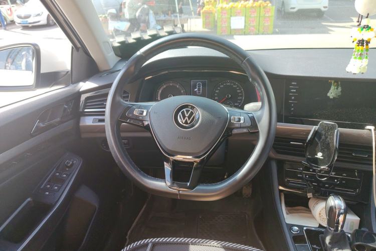 Used Volkswagen Bora 2021 1.5L Automatic Elite Smart Connect Edition Steering Wheel
