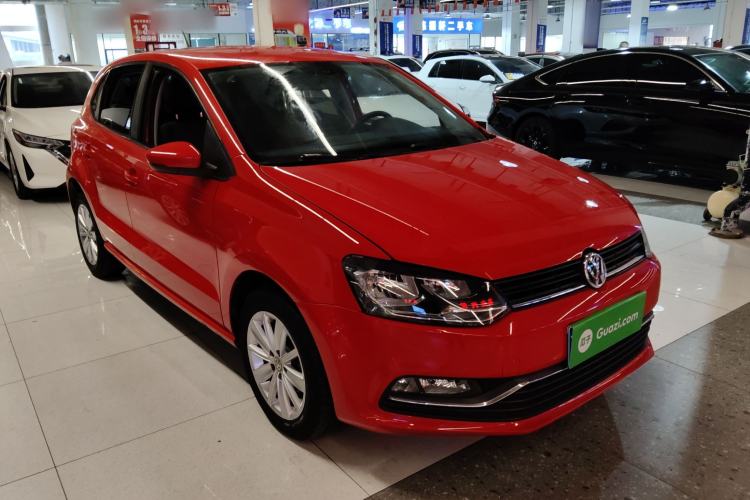 Used Volkswagen Polo 2014 1.6L Automatic Comfort Edition Front Right 45 Deg