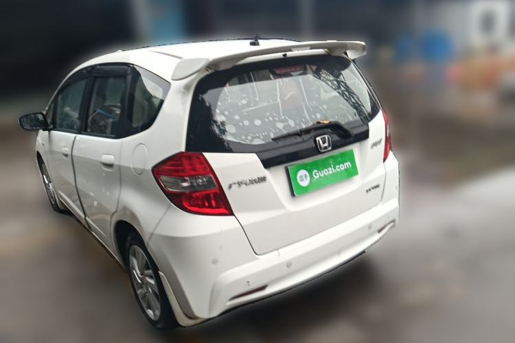 Used Honda Fit 2011 1.3L automatic comfort version
