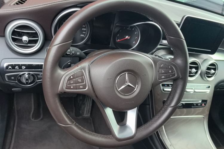 Used Mercedes-Benz GLC 2016 GLC 300 4MATIC Dynamic Model