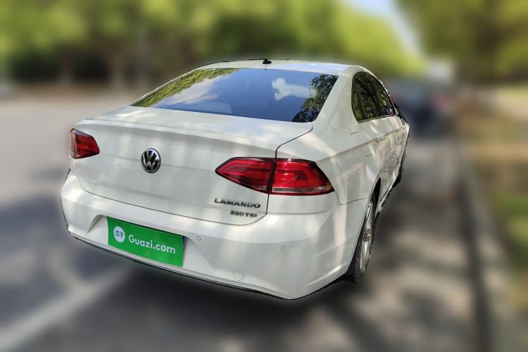 Used Volkswagen Lamando 2018 280TSI DSG Comfort Edition
