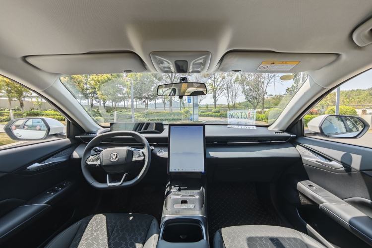 Used Changan Eado PHEV 2025 Smart New Blue Whale 145KM High-Energy Edition
