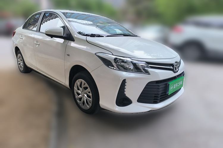 Used Toyota Vios 2022 1.5L 20th Anniversary Edition Front Right 45 Deg