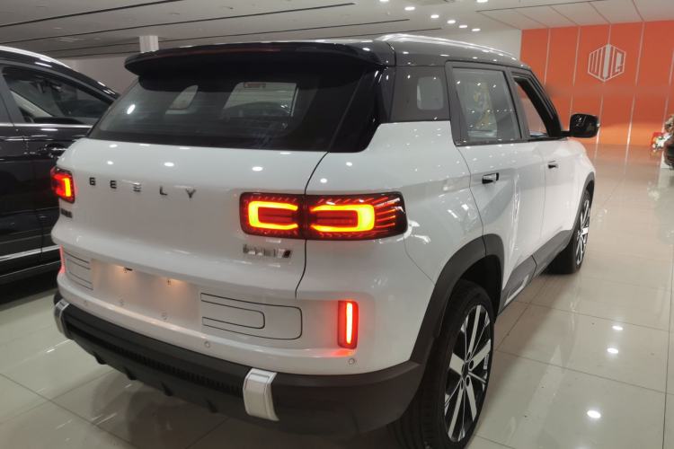 Used Geely Auto icon 2025 Linglong 1.5TD Ruyi Edition Rear Right 45 Deg