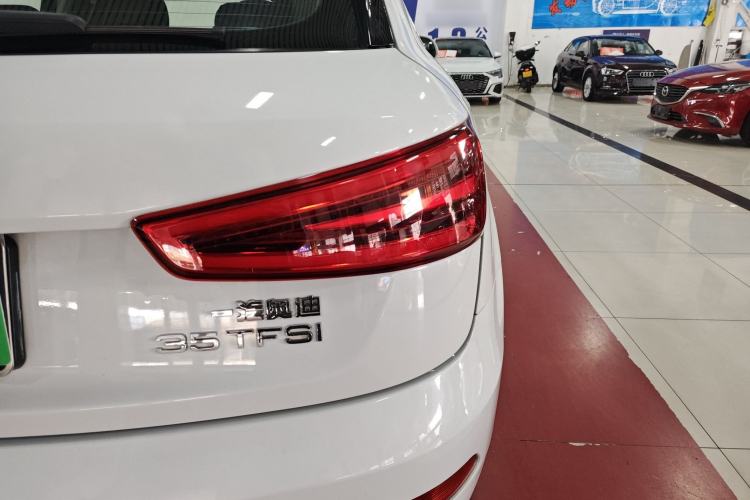 Used Audi Q3 2015 35 TFSI Comfort Model
