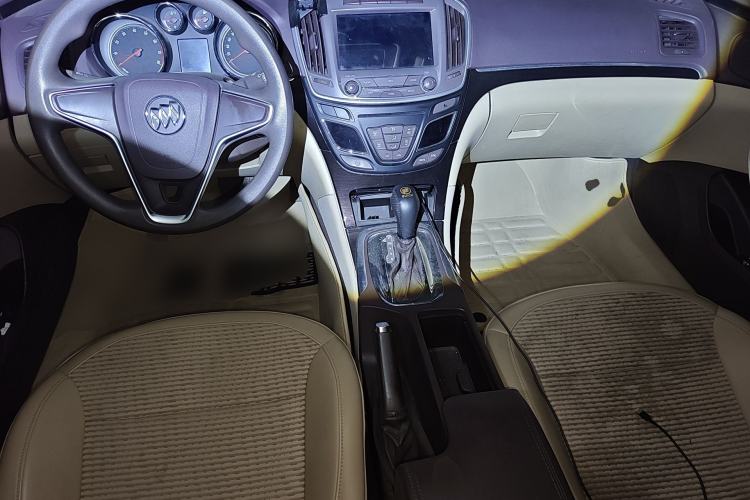 Used Buick Regal 2015 2.0L Leading Fashion Edition
