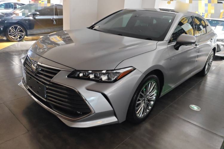 Used Toyota Avalon 2019 Dual-Engine 2.5L XLE Prestige Version China VI Standard