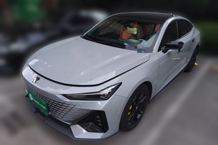 Used Changan UNI-V 2022 1.5T Smart Navigation Version