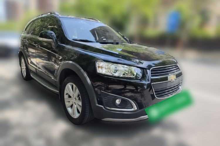 Used Chevrolet Captiva 2015 2.4L 4x4 Flagship Edition 7-Seater